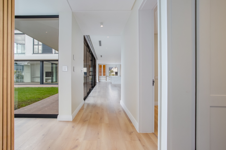 To Let 4 Bedroom Property for Rent in Val De Vie Estate Western Cape